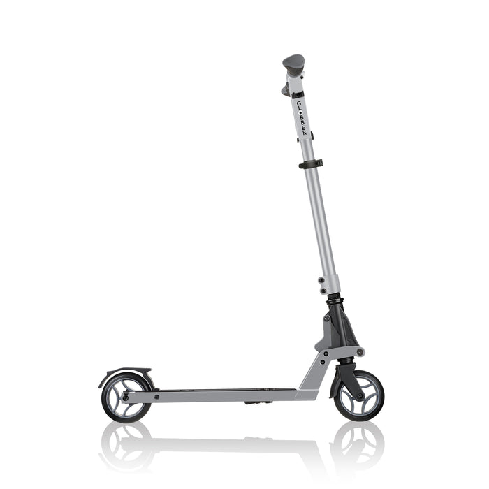 Globber One K125 Scooter