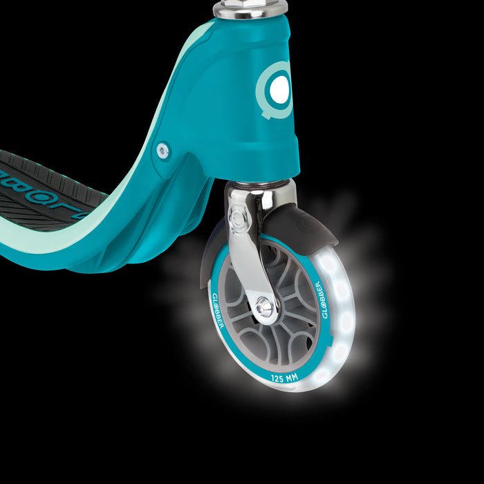 Globber FLOW 125 With Light Up Wheels Kids Scooter